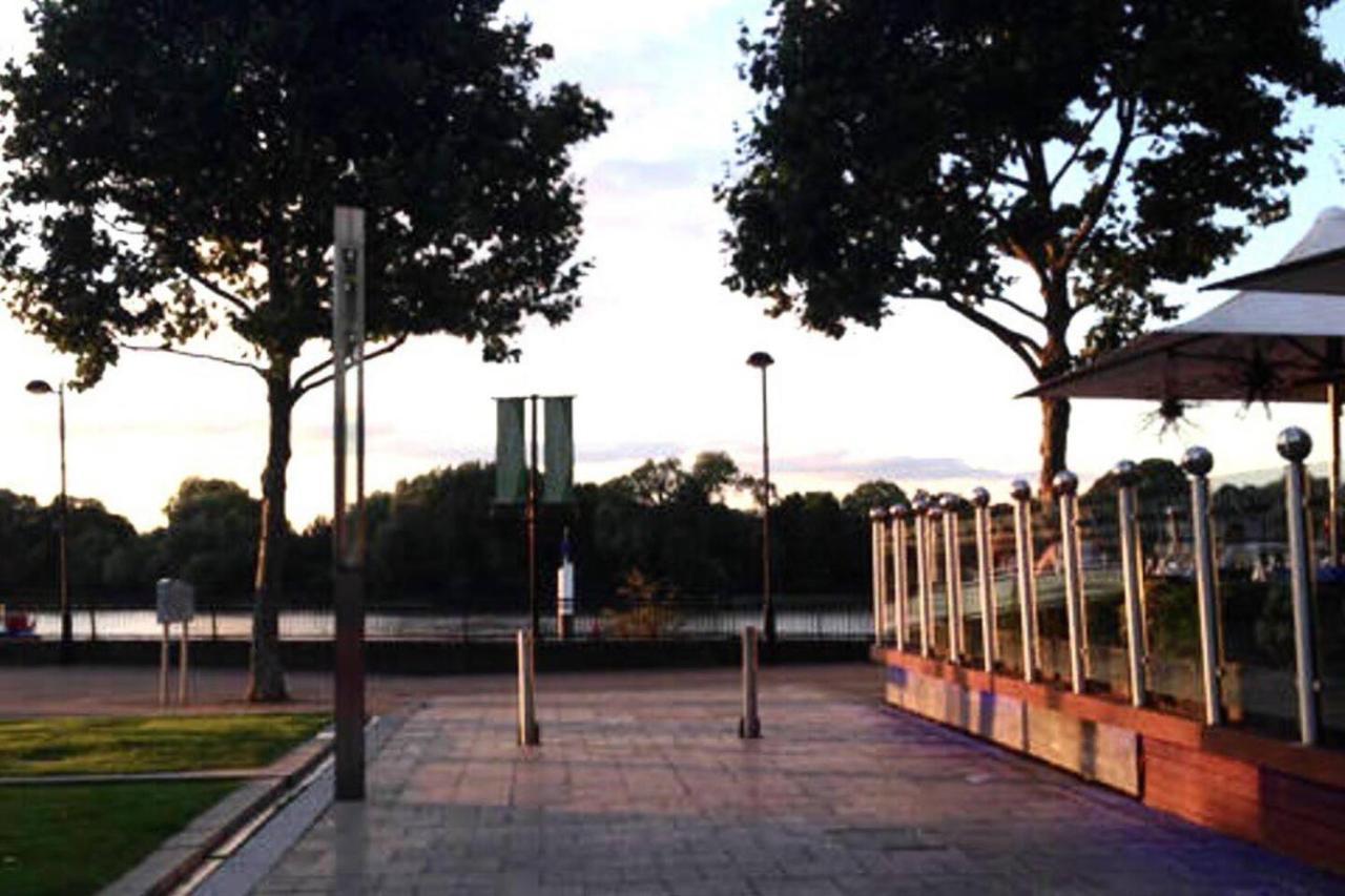 Apartamento Amazing Riverside Boheme In Sw London! Londres