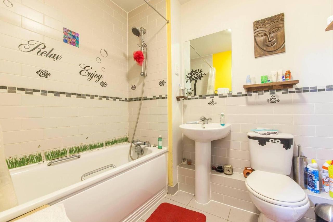Amazing Riverside Boheme In Sw London! Apartamento Londres